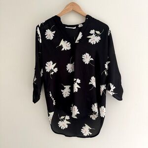 🟢 5/$25 Lush | Black Floral Blouse | Size S
